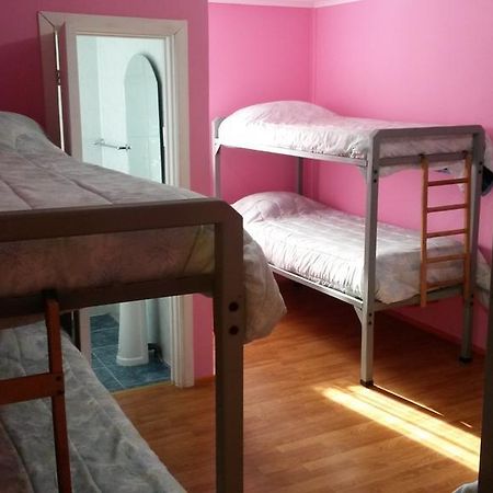 Hostal Chiloe Hostel Punta Arenas Esterno foto