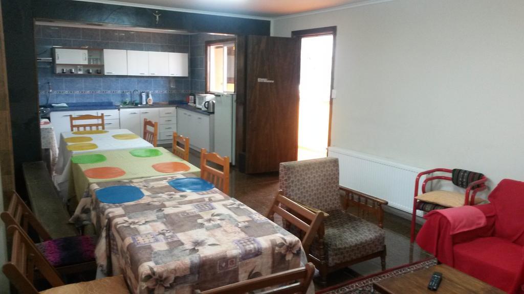 Hostal Chiloe Hostel Punta Arenas Esterno foto
