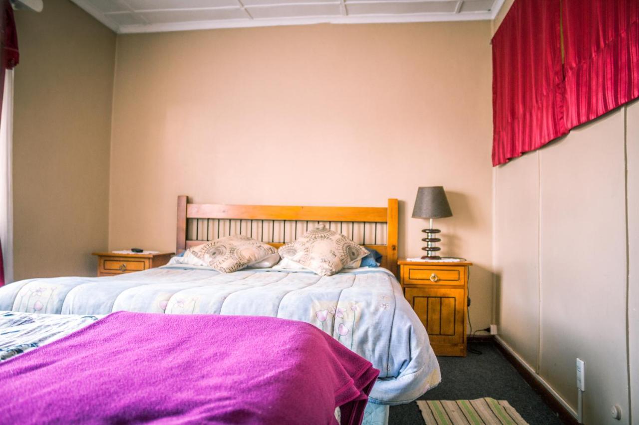 Hostal Chiloe Hostel Punta Arenas Esterno foto