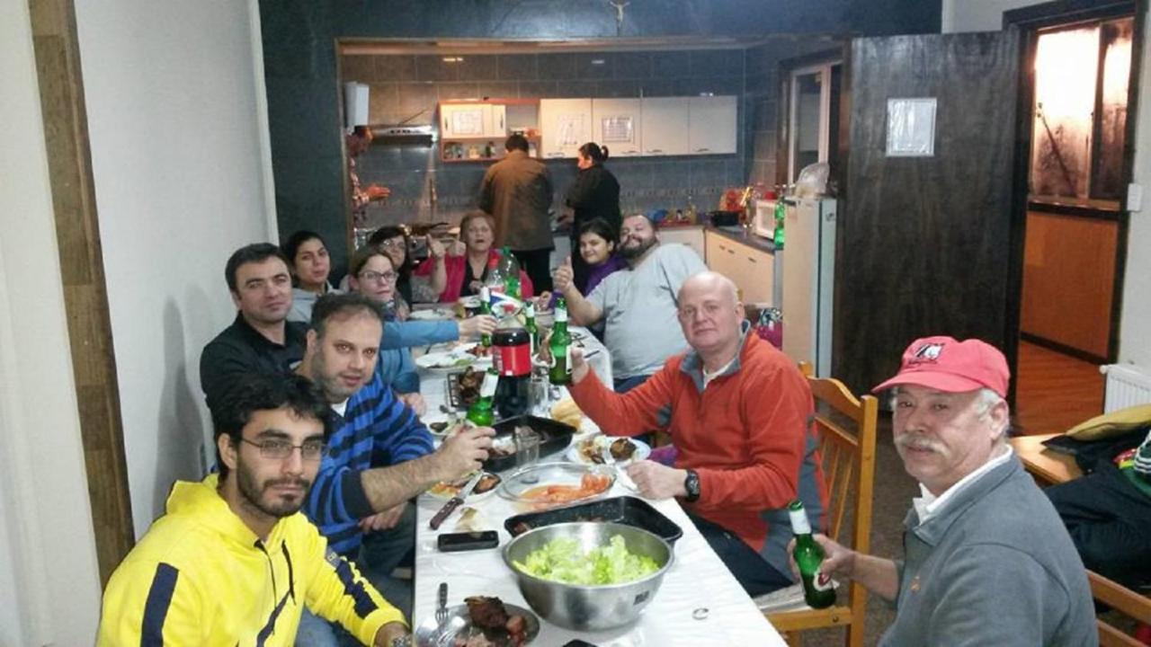 Hostal Chiloe Hostel Punta Arenas Esterno foto